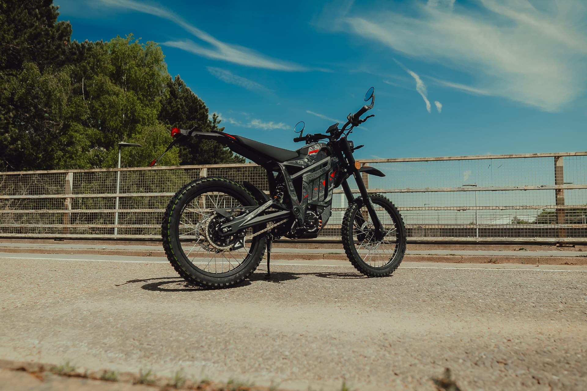 Moto électrique Talaria disponible chez MY WAYS au Luxembourg